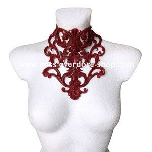 Baroque latex collar