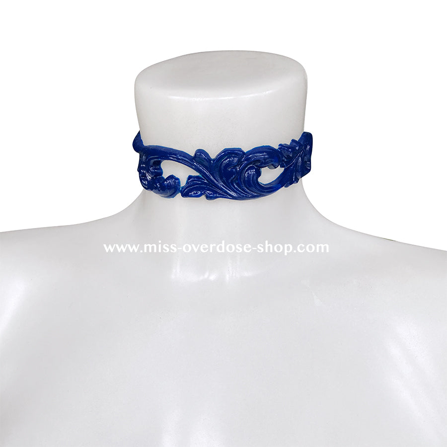 Royal latex collar